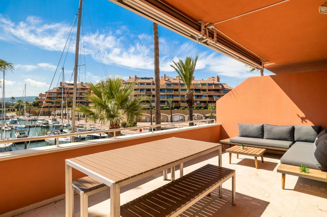 Luxury Penhouse, Sotogrande Marina - Located In An Exclusive Island Of The Marina 아파트 외부 사진